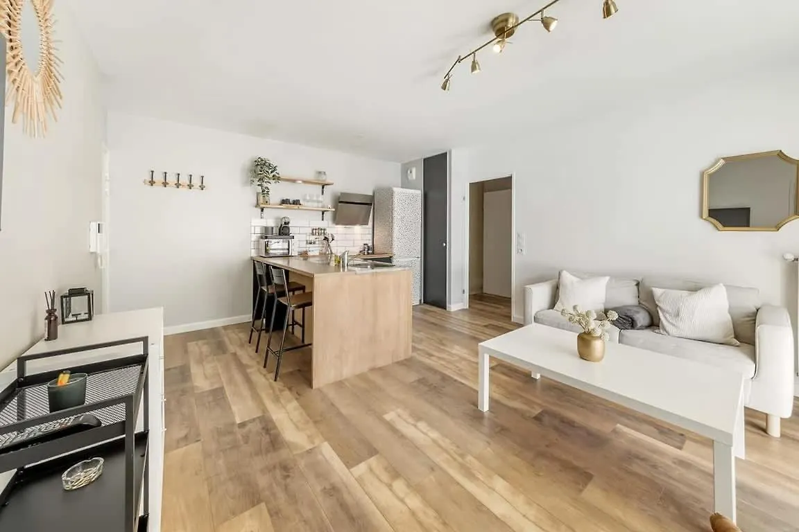 Vauban - Appartement Au Calme - Parking/Terrasse 렌